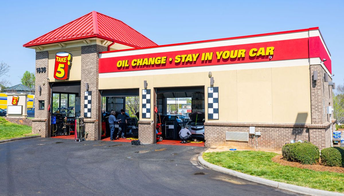 Take 5 Oil Change